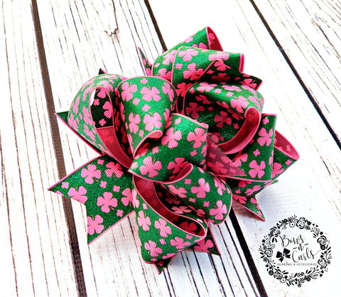 {{ Sparkling Shamrock }}