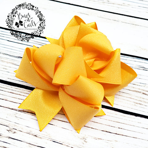 {{Golden Yellow Dazzle}}